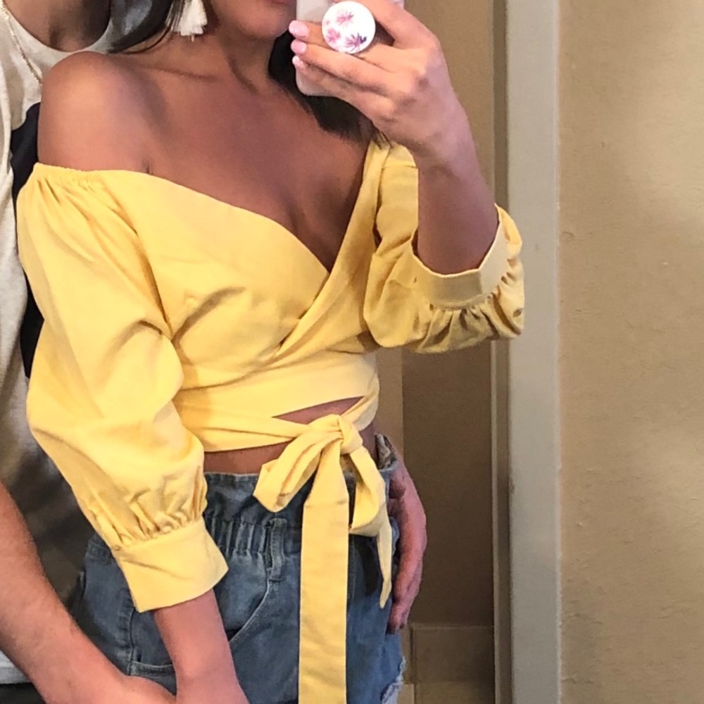 off shoulder crop top
